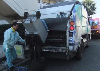 生ごみ回収車