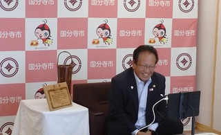 渡辺佐渡市長と面談する井澤市長