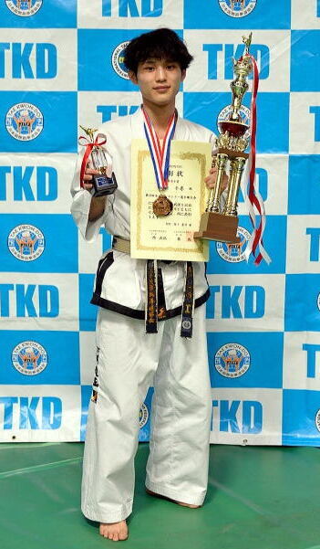 西川千尋さんプロフ画像