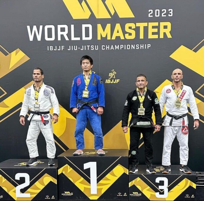 高本裕和選手