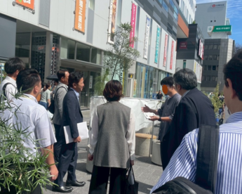 視察の様子