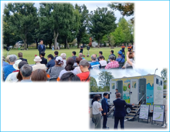 市長挨拶の様子、魚津市のトイレトレーラーの展示見学の様子