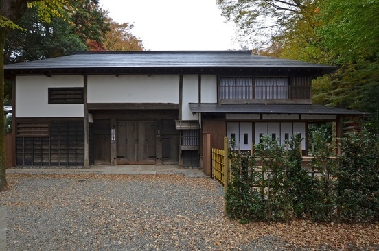 長屋門外観(南正面)